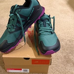 Altra Mens Lone Peak 7 Running Hiking Shoes - Teal and Purple